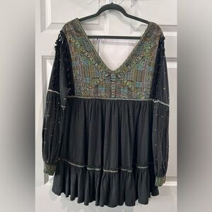 Free People Gray Boho Embroidered Tunic Blouse M Peasant Tiered Balloon Sleeve